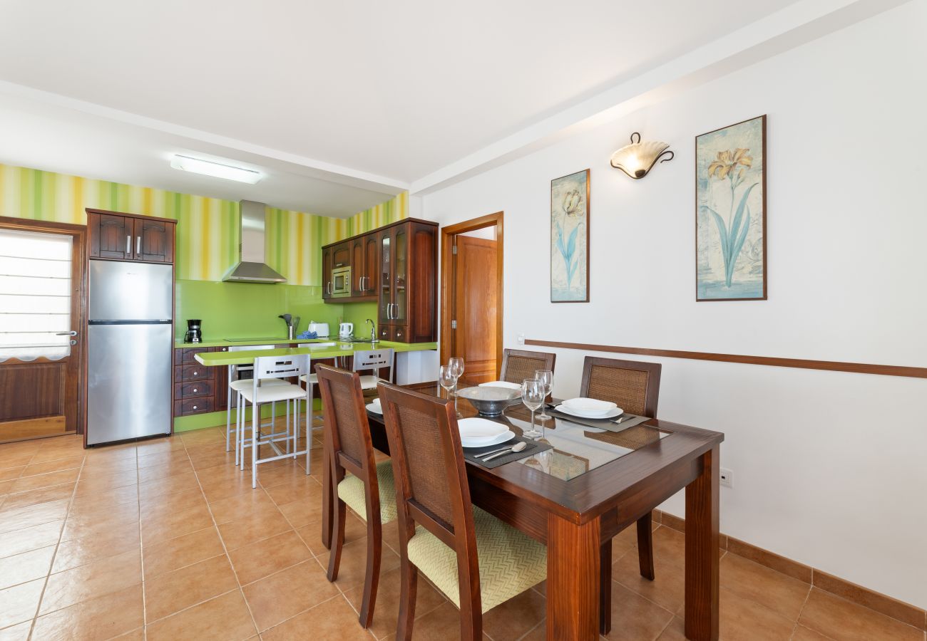 Villa in Playa Blanca - Casa Luna by Escape Home