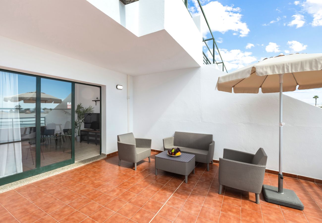 Villa in Puerto del Carmen - Arpon Santa Rosa 4 by Escape Home 