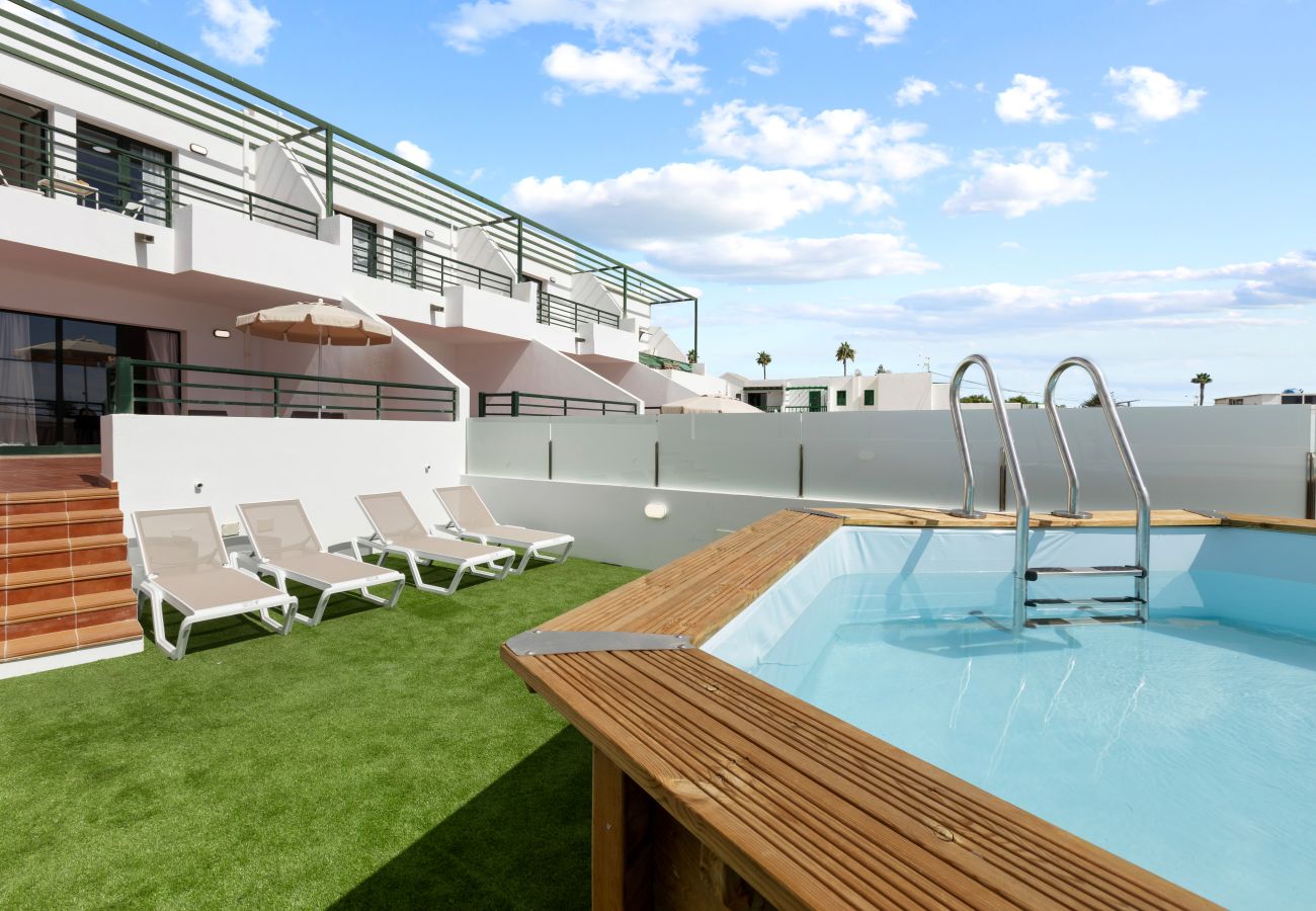 Villa in Puerto del Carmen - Arpon Santa Rosa 4 by Escape Home 