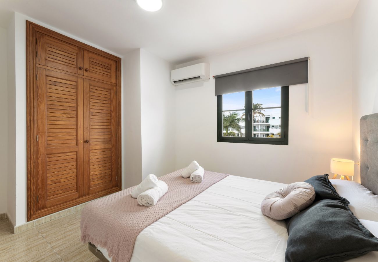 Villa in Puerto del Carmen - Arpon Santa Rosa 6 by Escape Home 