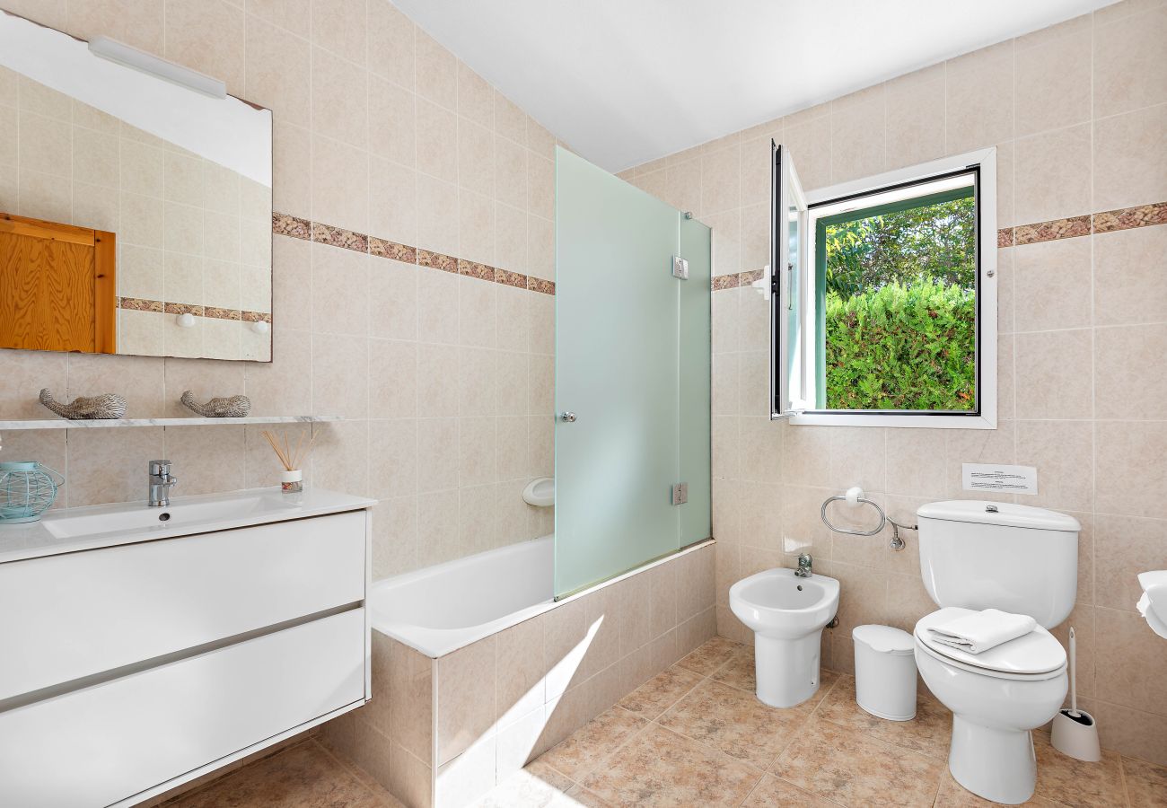 Villa in Santo Tomas - Villa Noelia by Escape Home