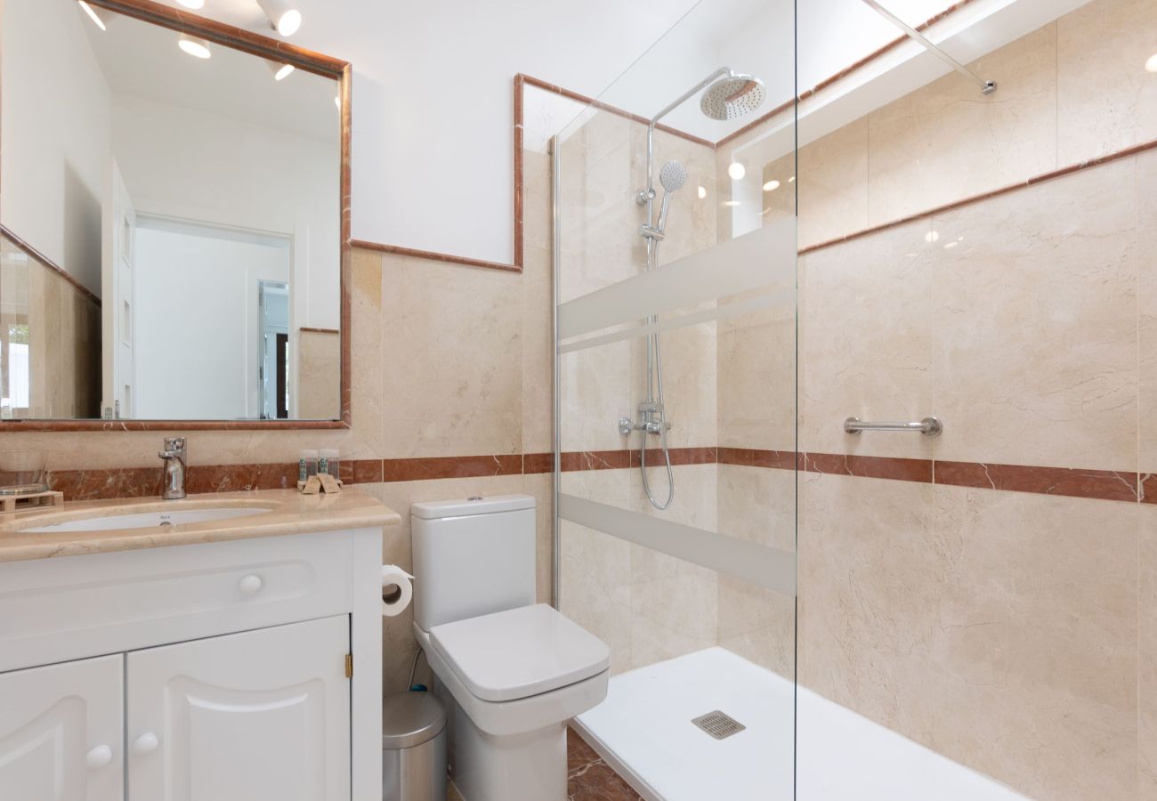 Villa in Playa Blanca - Sea Breeze Jarea by Escape Home