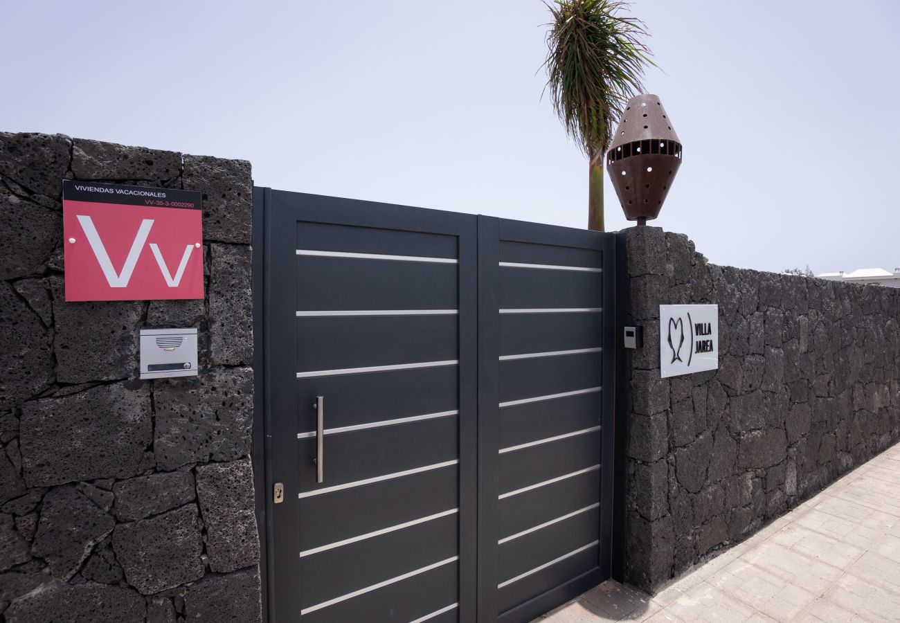 Villa in Playa Blanca - Sea Breeze Jarea by Escape Home