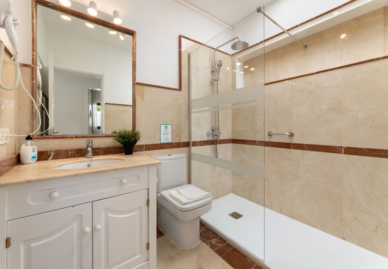 Villa in Playa Blanca - Sea Breeze Jarea by Escape Home