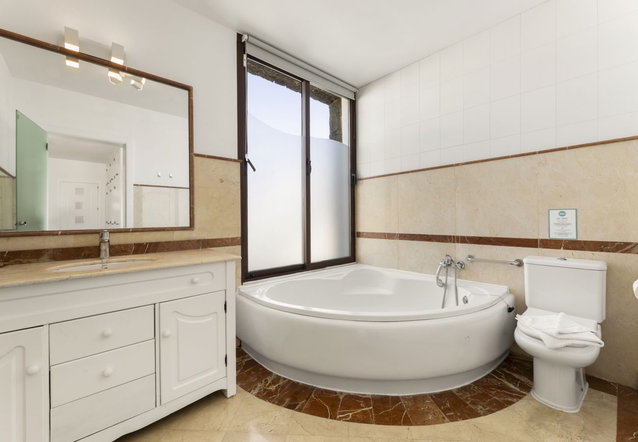 Villa in Playa Blanca - Sea Breeze Callao by Escape Home