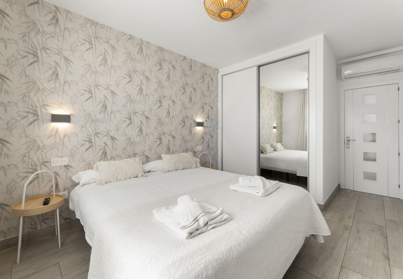 Villa in Playa Blanca - Sea Breeze Callao by Escape Home