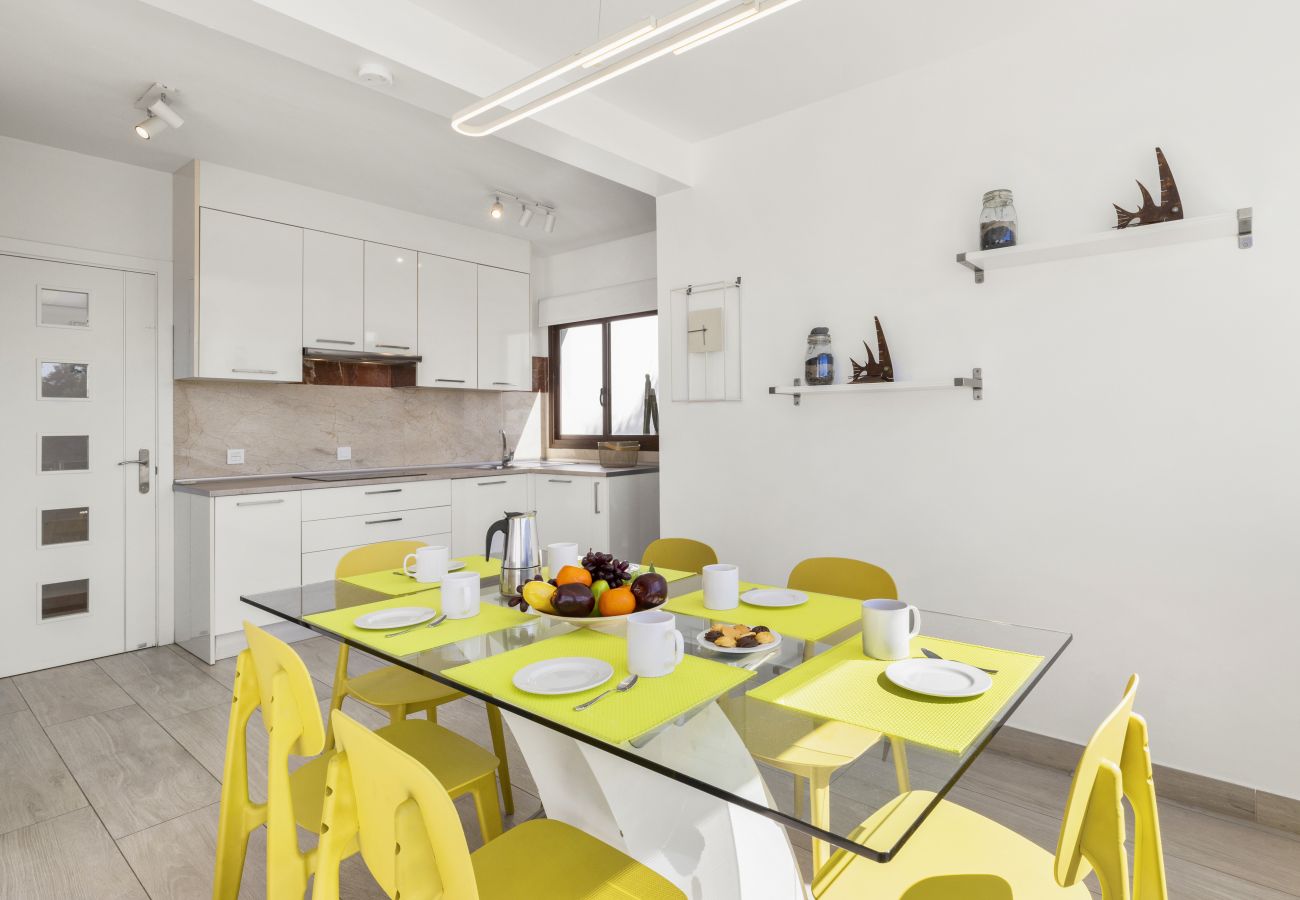 Villa in Playa Blanca - Sea Breeze Callao by Escape Home