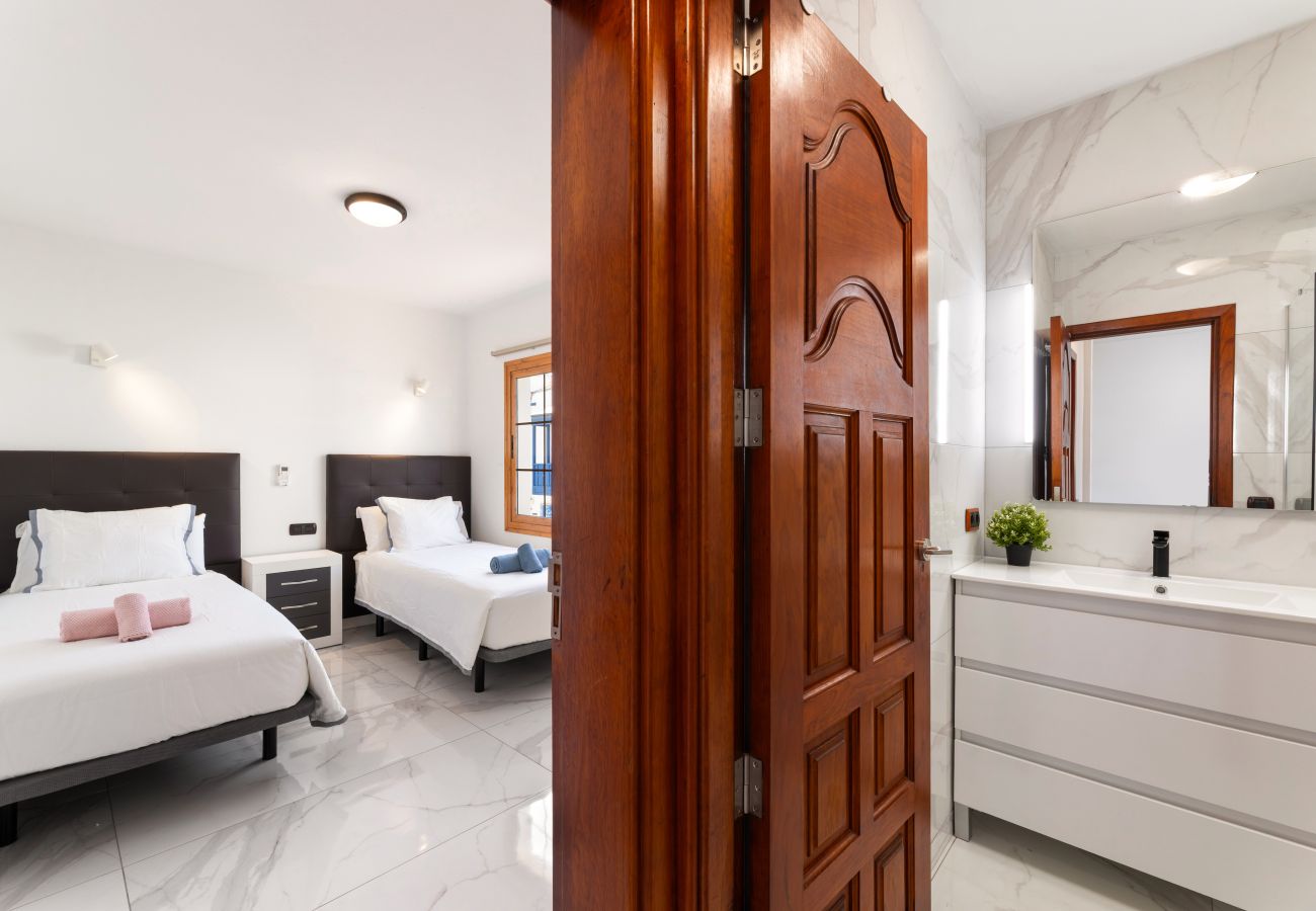 Apartment in Playa Blanca -  Apartamento Fatima by Escape Home