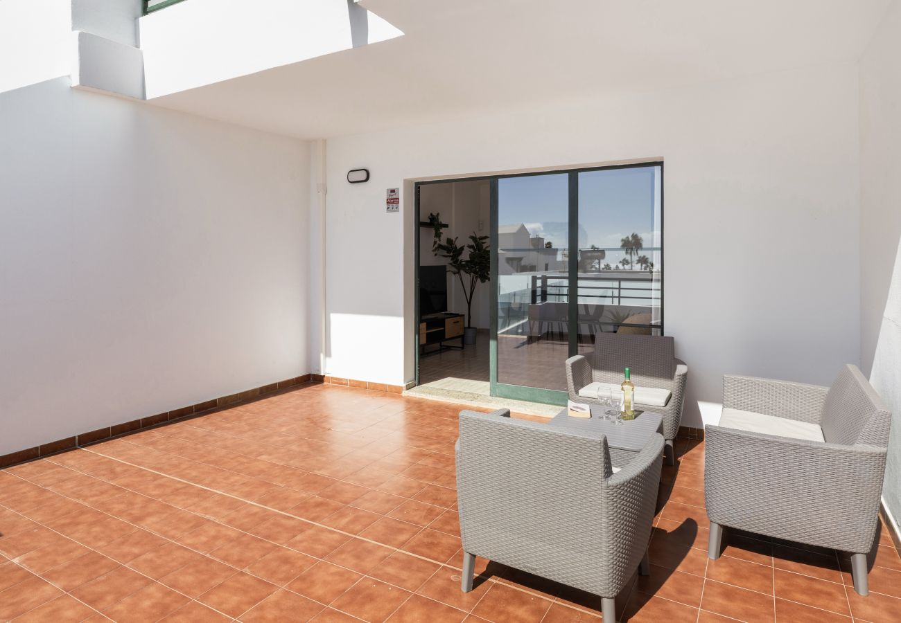 Villa in Puerto del Carmen - Arpon Santa Rosa 5 by Escape Home