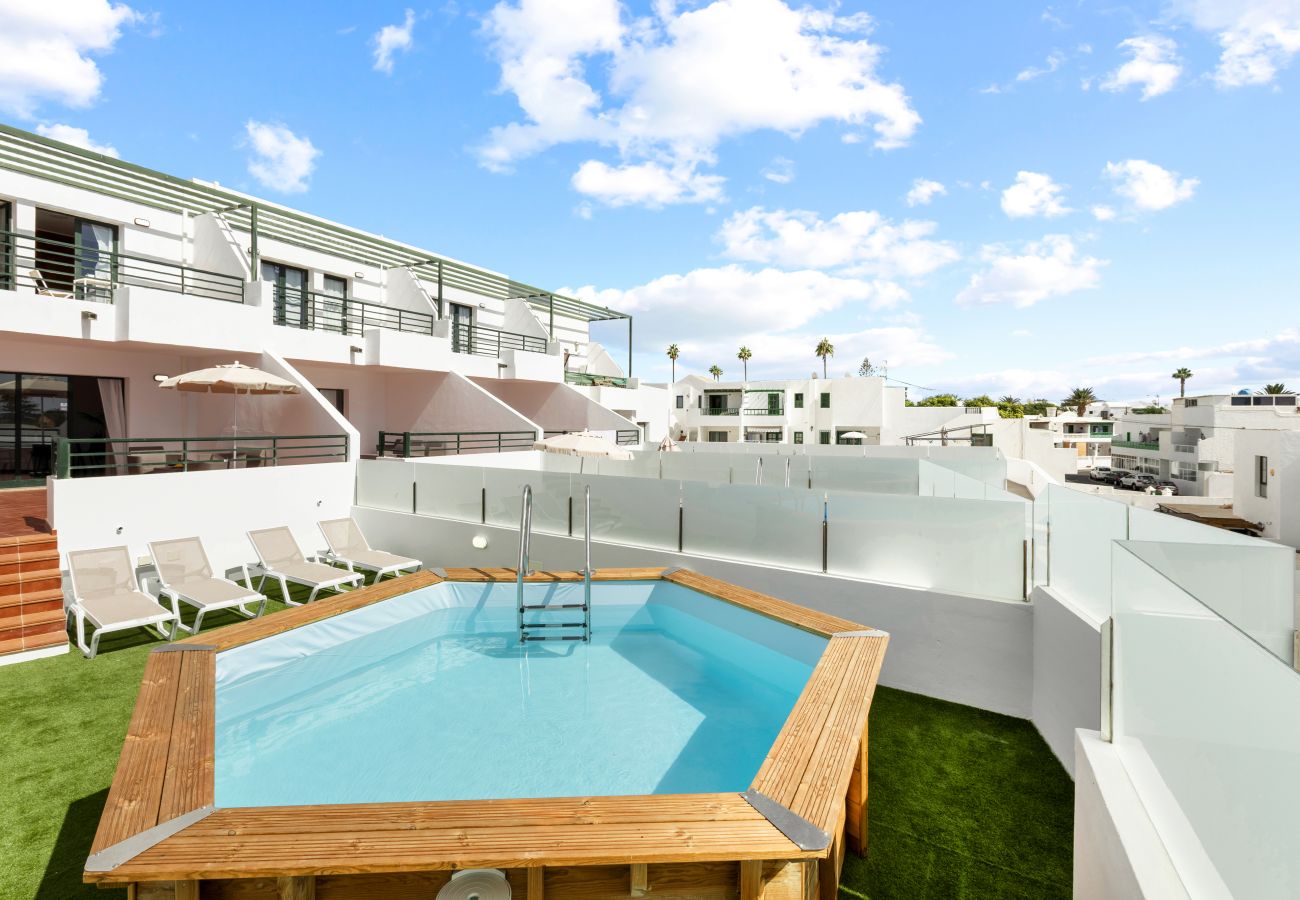 Villa in Puerto del Carmen - Arpon Santa Rosa 5 by Escape Home