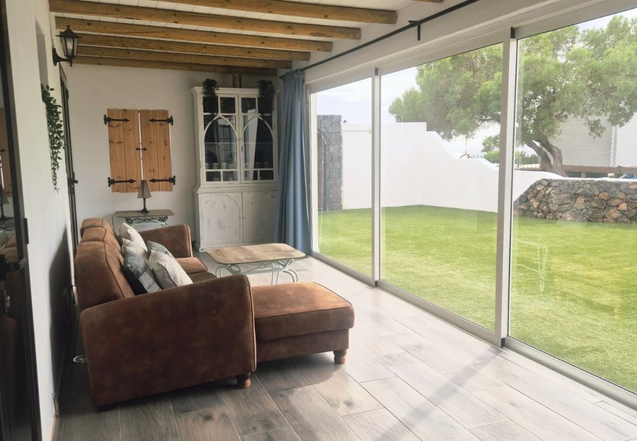 Villa in Puerto del Carmen - Casa Anabella by Escape Home