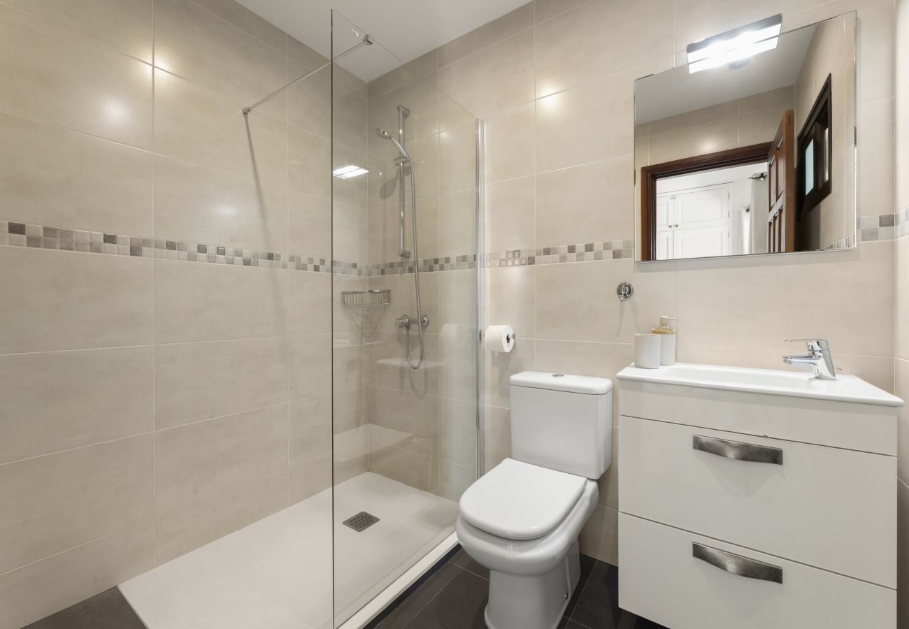 Villa in Puerto del Carmen - Casa Anabella by Escape Home