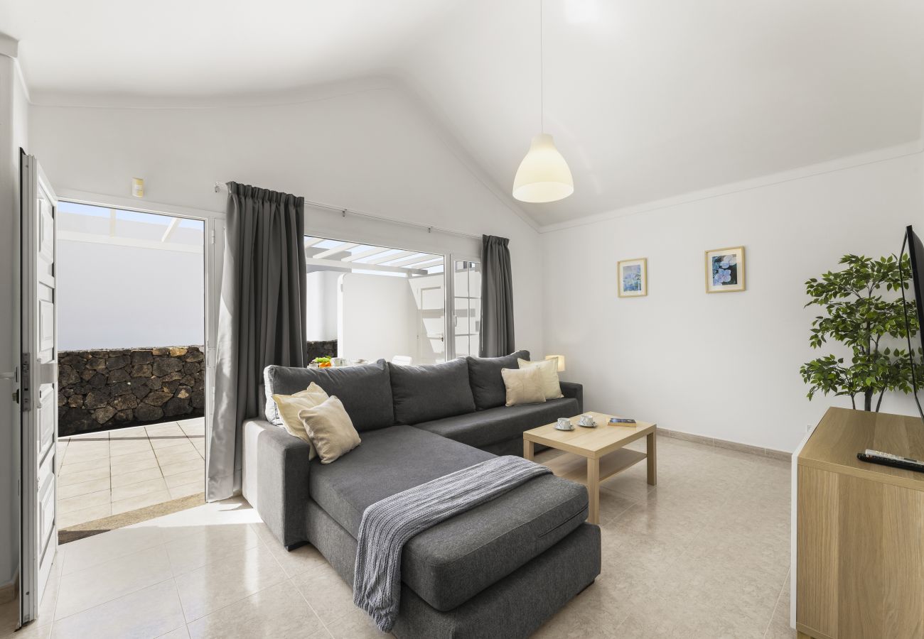 Bungalow in Puerto del Carmen - Casa El Golfo - N 6 by Escape Home