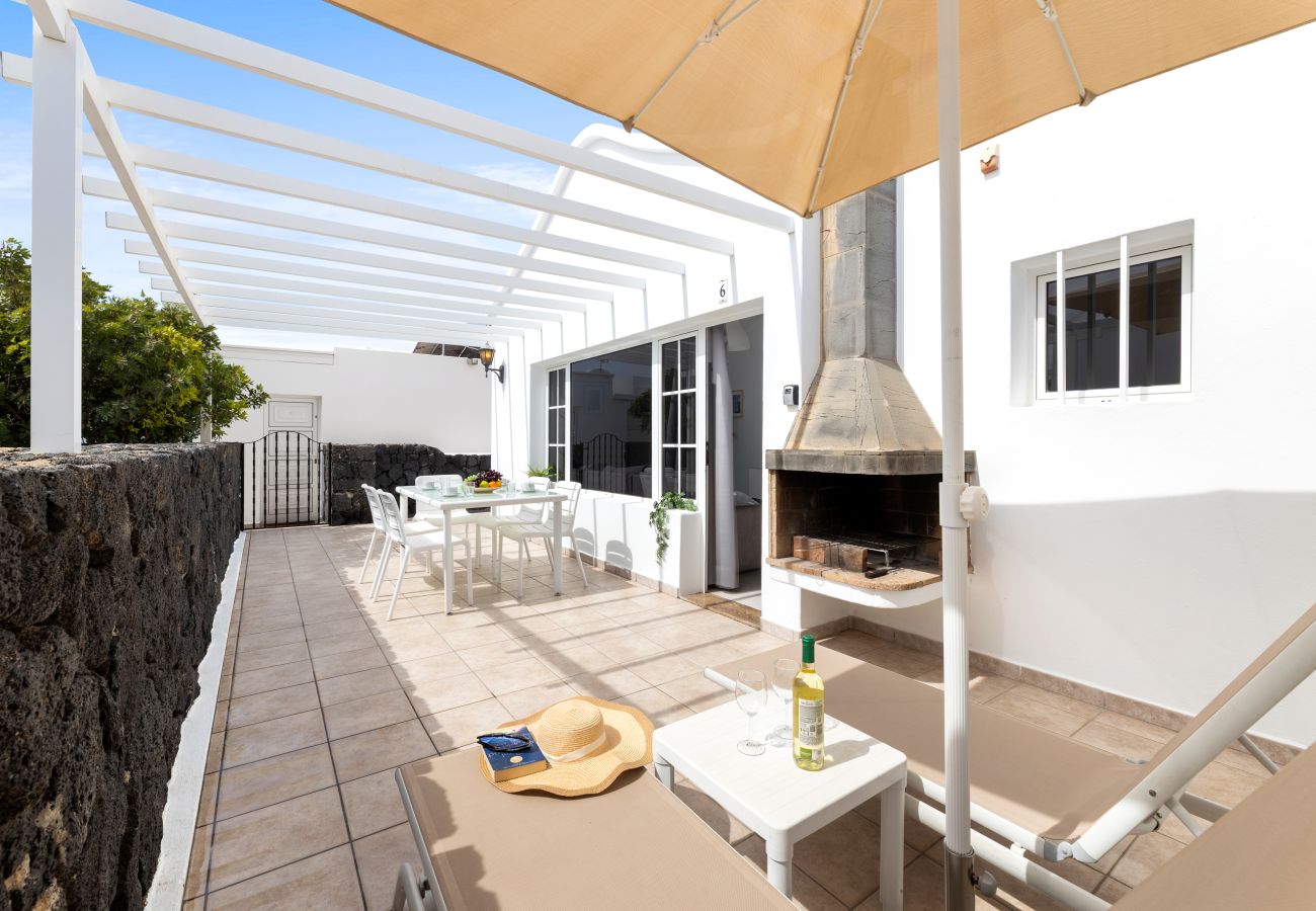 Bungalow in Puerto del Carmen - Casa El Golfo - N 6 by Escape Home
