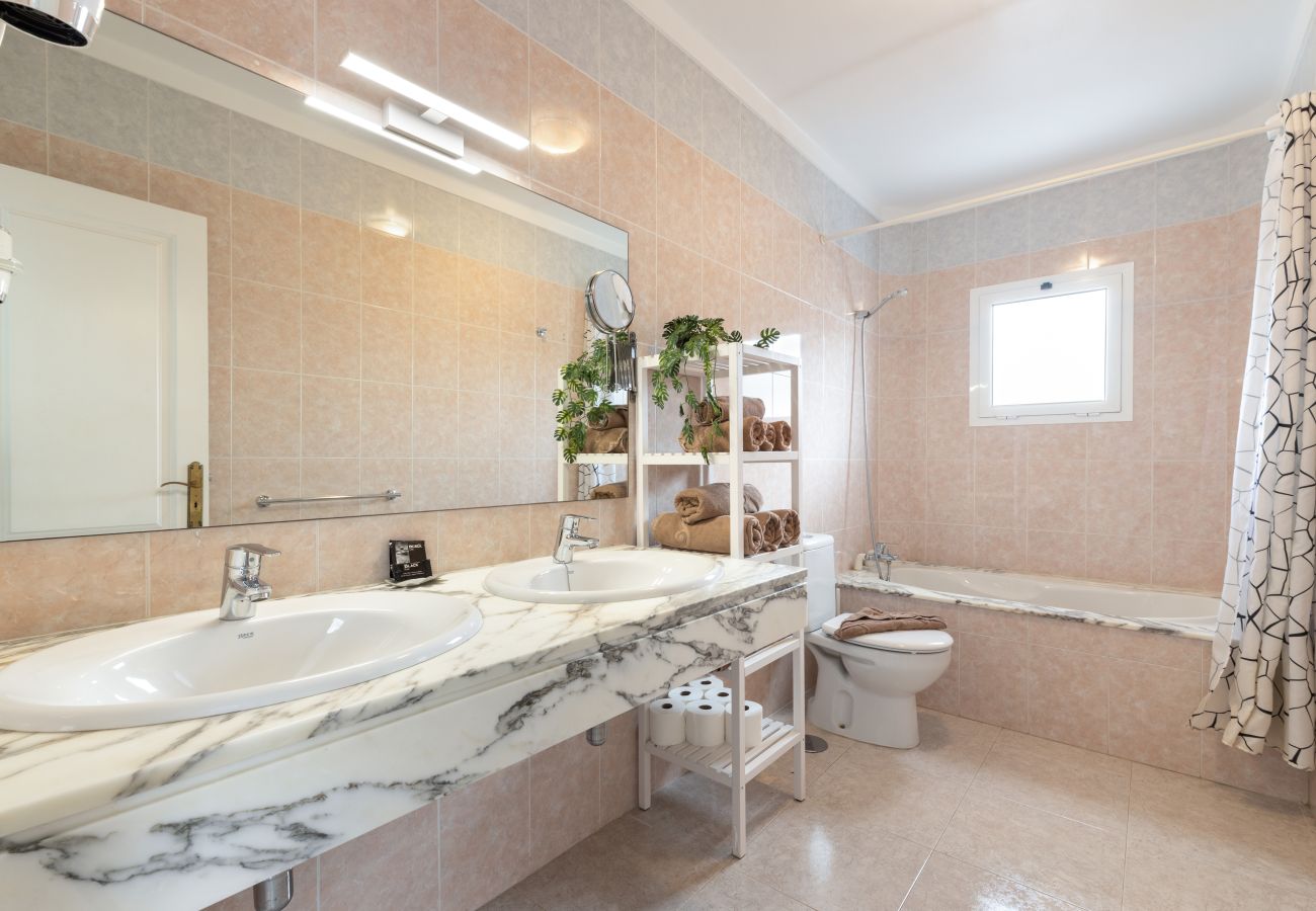 Bungalow in Puerto del Carmen - Casa Arrieta - N 4 by Escape Home 