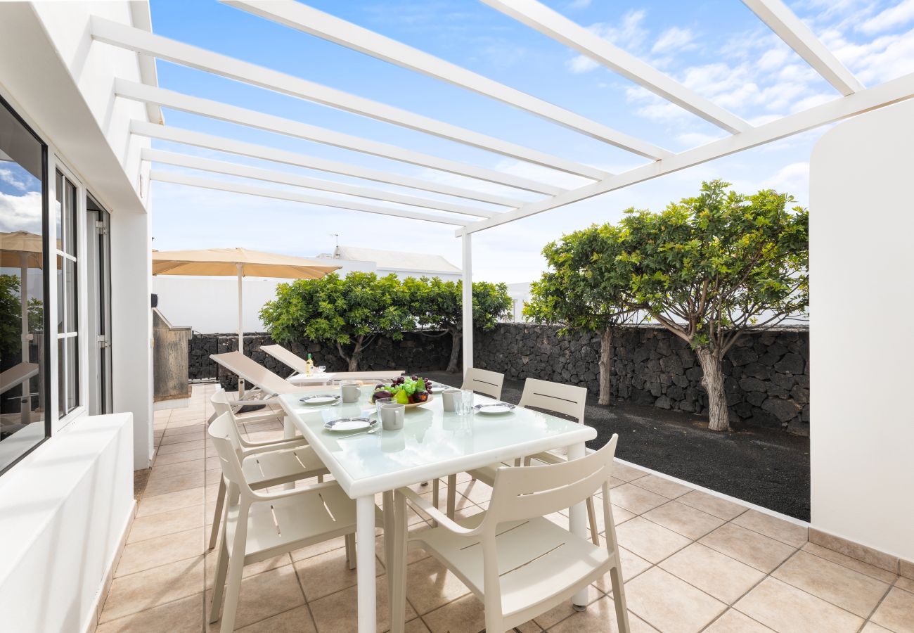 Bungalow in Puerto del Carmen - Casa Arrieta - N 4 by Escape Home 