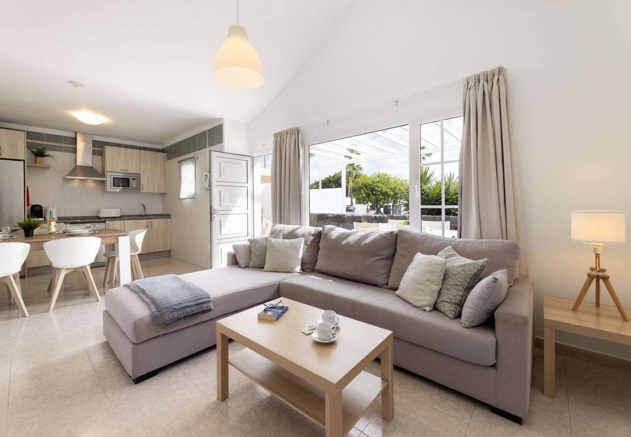 Bungalow in Puerto del Carmen - Casa la Geria - 3 (2) by Escape Home 