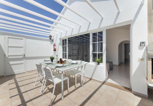 Bungalow in Puerto del Carmen - Casa Lago Verde - 2B (2) by Escape Home 