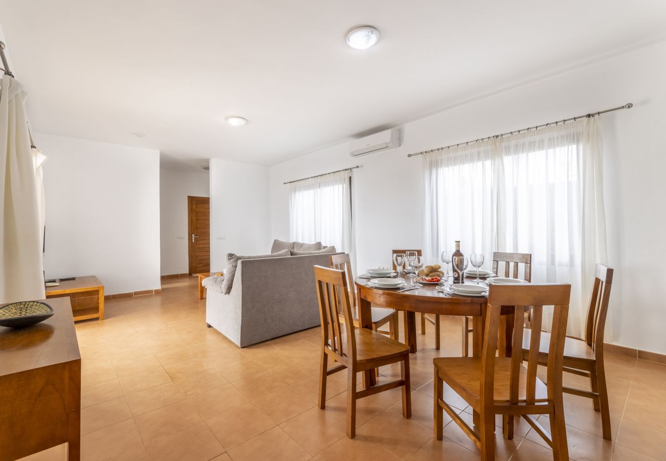 Villa in Playa Blanca - Villa Noa by Escape Home 