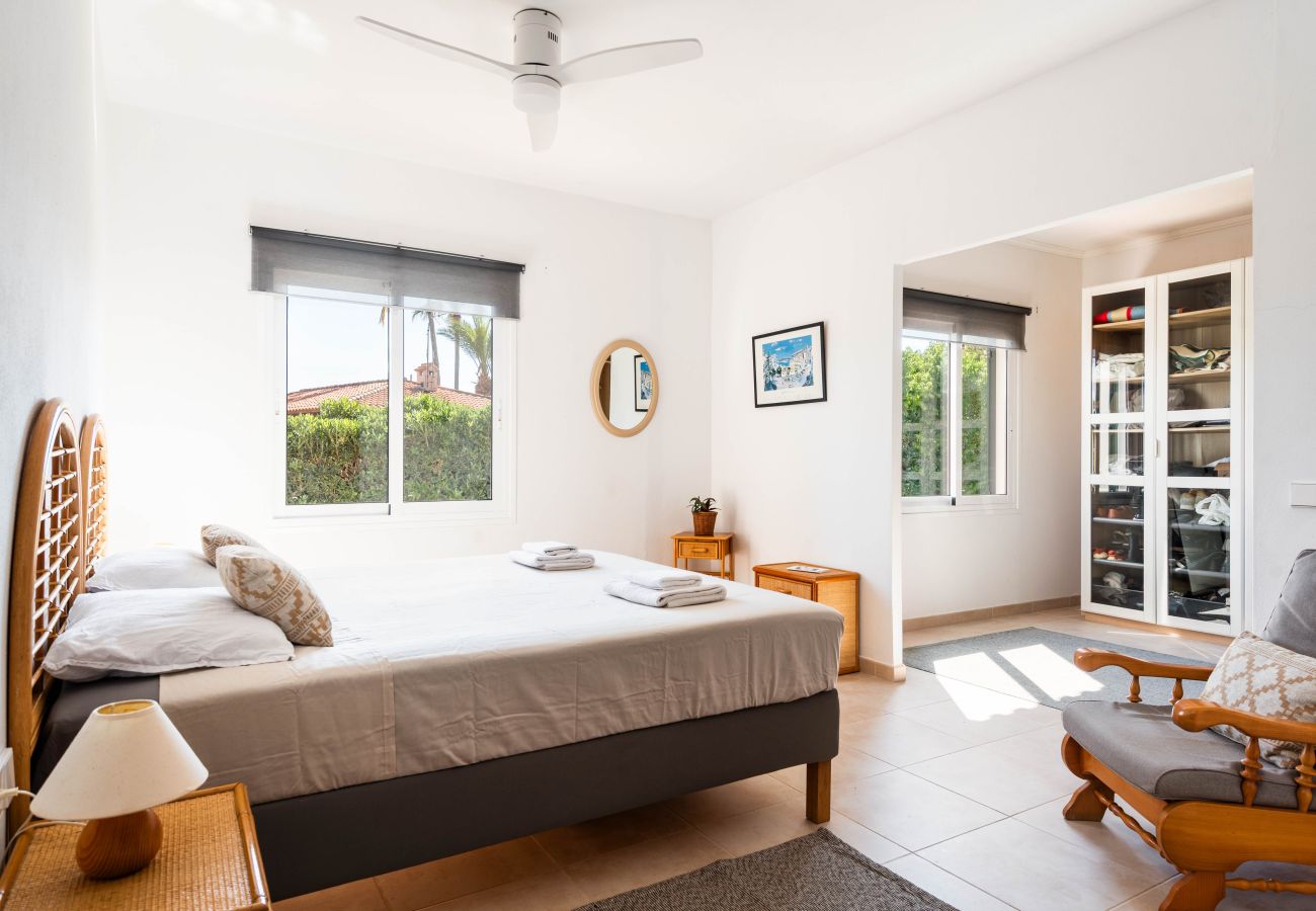 Villa in Punta Prima - Villa Margarita Punta Prima by Escape Home