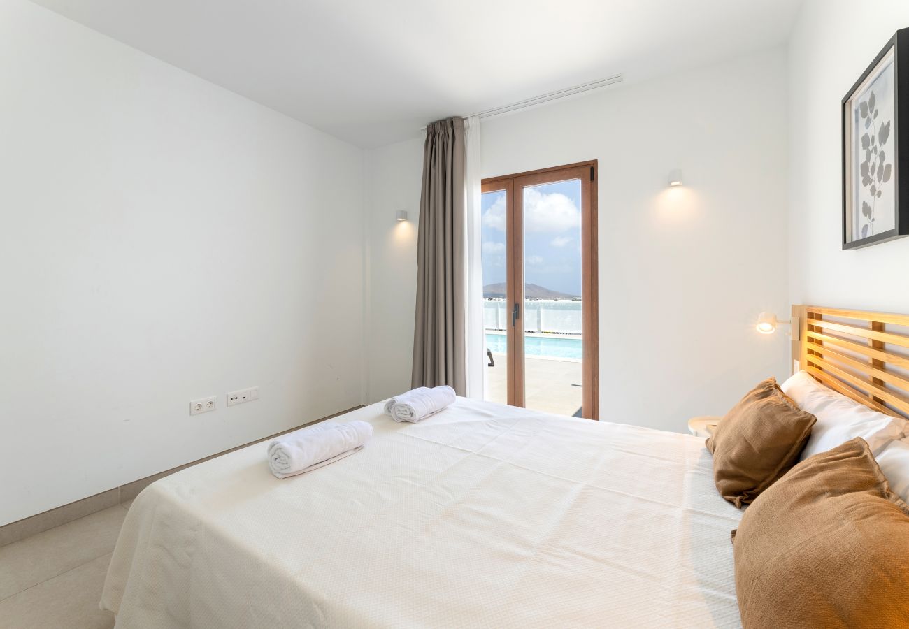 Villa in Playa Blanca - Villa Los Altos Alene 10B by Escape Home