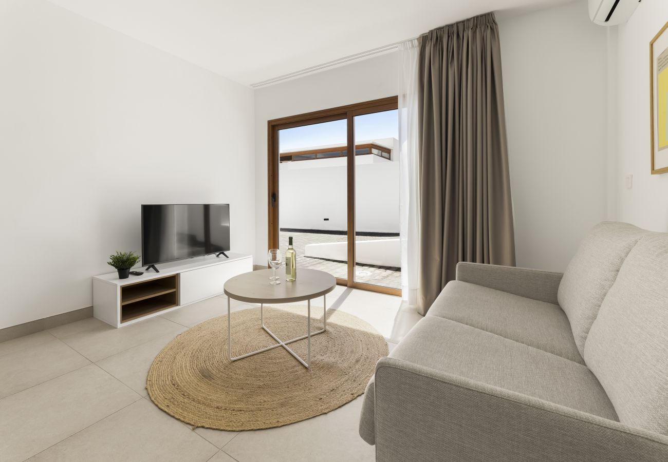 Villa in Playa Blanca - Villa Los Altos Aloe 7B by Escape Home