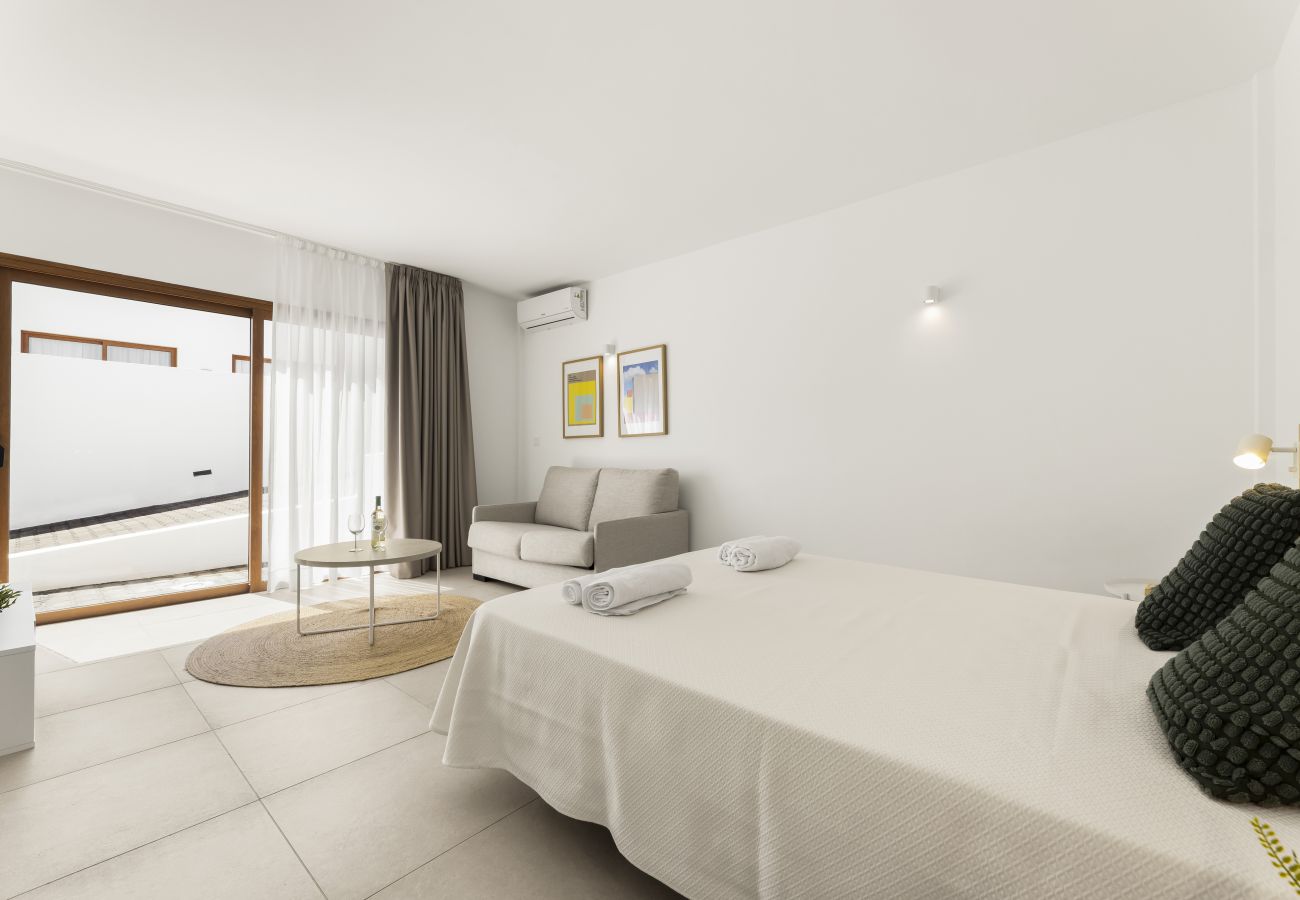 Villa in Playa Blanca - Villa Los Altos Aloe 7B by Escape Home