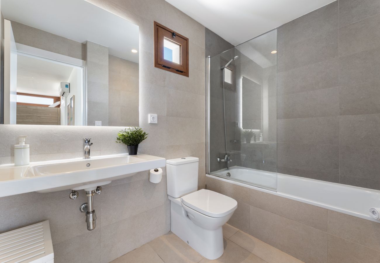Villa in Playa Blanca -  Villa Los Altos Arbea 8B by Escape Home