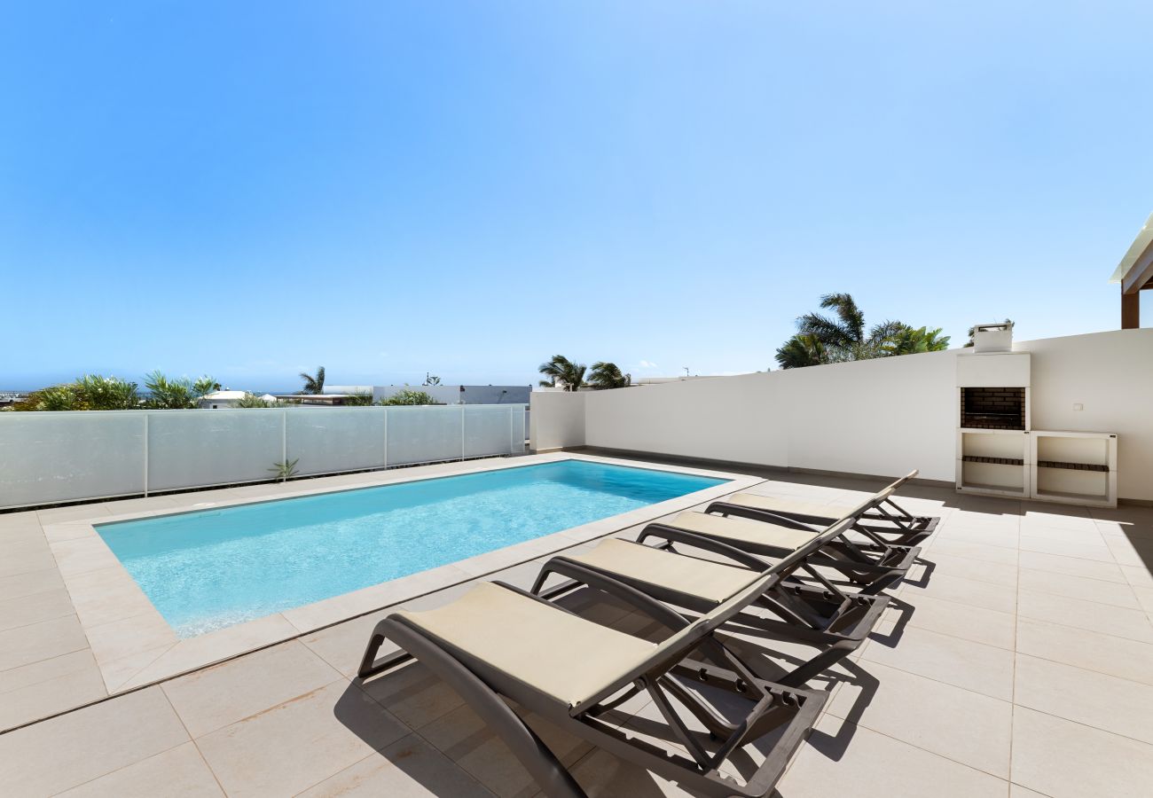 Villa in Playa Blanca - Villa Los Altos Blanca 8A by Escape Home