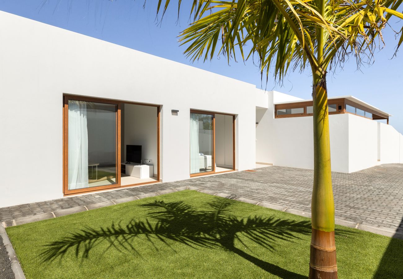 Villa in Playa Blanca - Villa Los Altos Blanca 8A by Escape Home