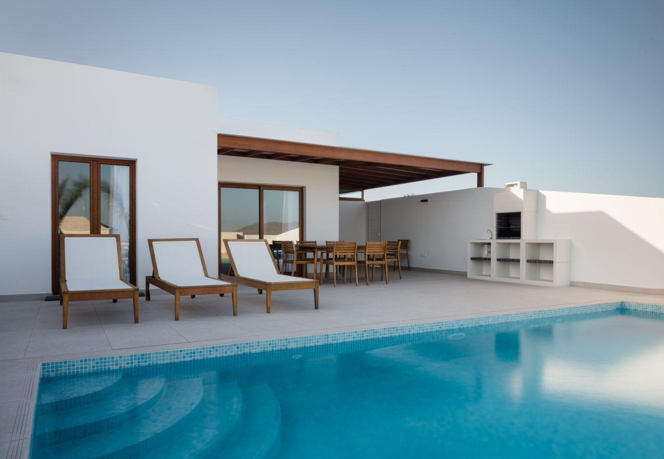 Villa in Playa Blanca -  Villa Los Altos Famara 11A by Escape Home 