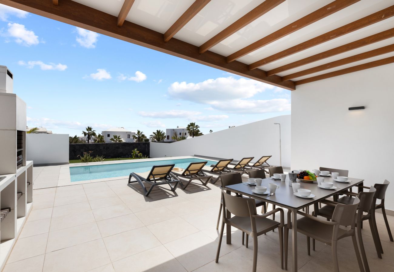 Villa in Playa Blanca -  Villa Los Altos Famara 11A by Escape Home 