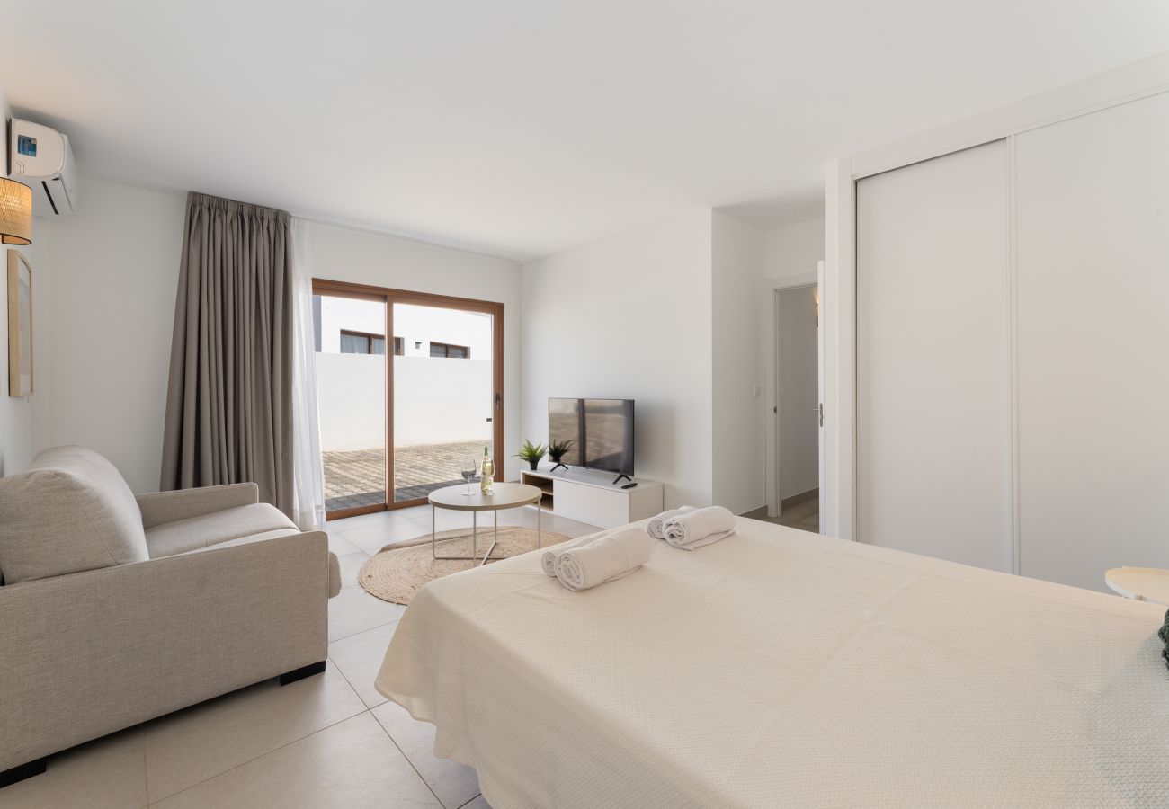 Villa in Playa Blanca -  Villa Los Altos Famara 11A by Escape Home 
