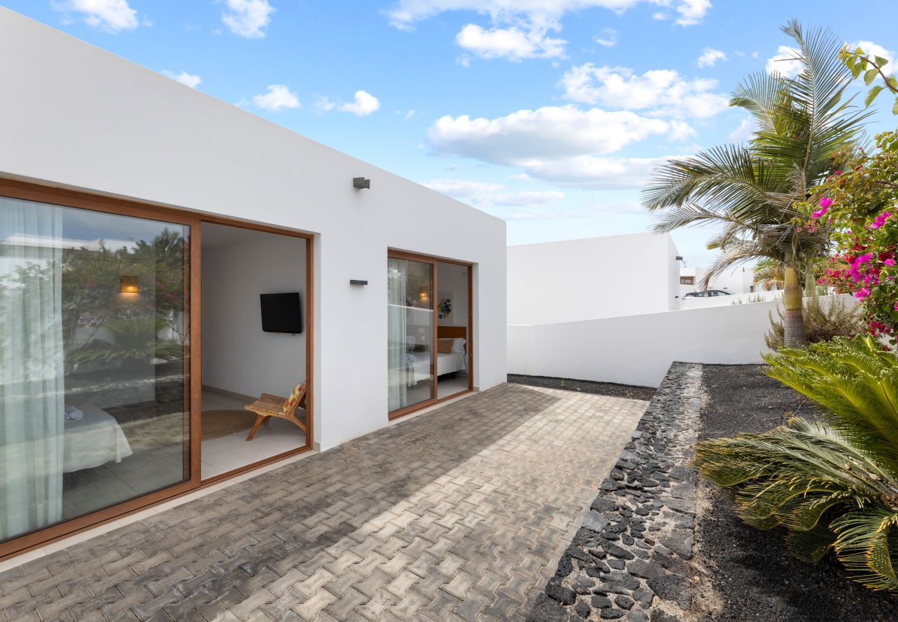 Villa in Playa Blanca - Villa Los Altos Naira 3A by Escape Home