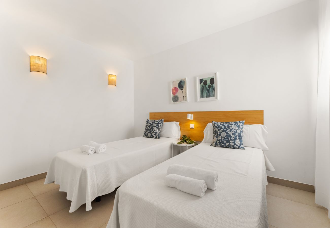Villa in Playa Blanca - Villa Los Altos Yaiza 9A by Escape Home