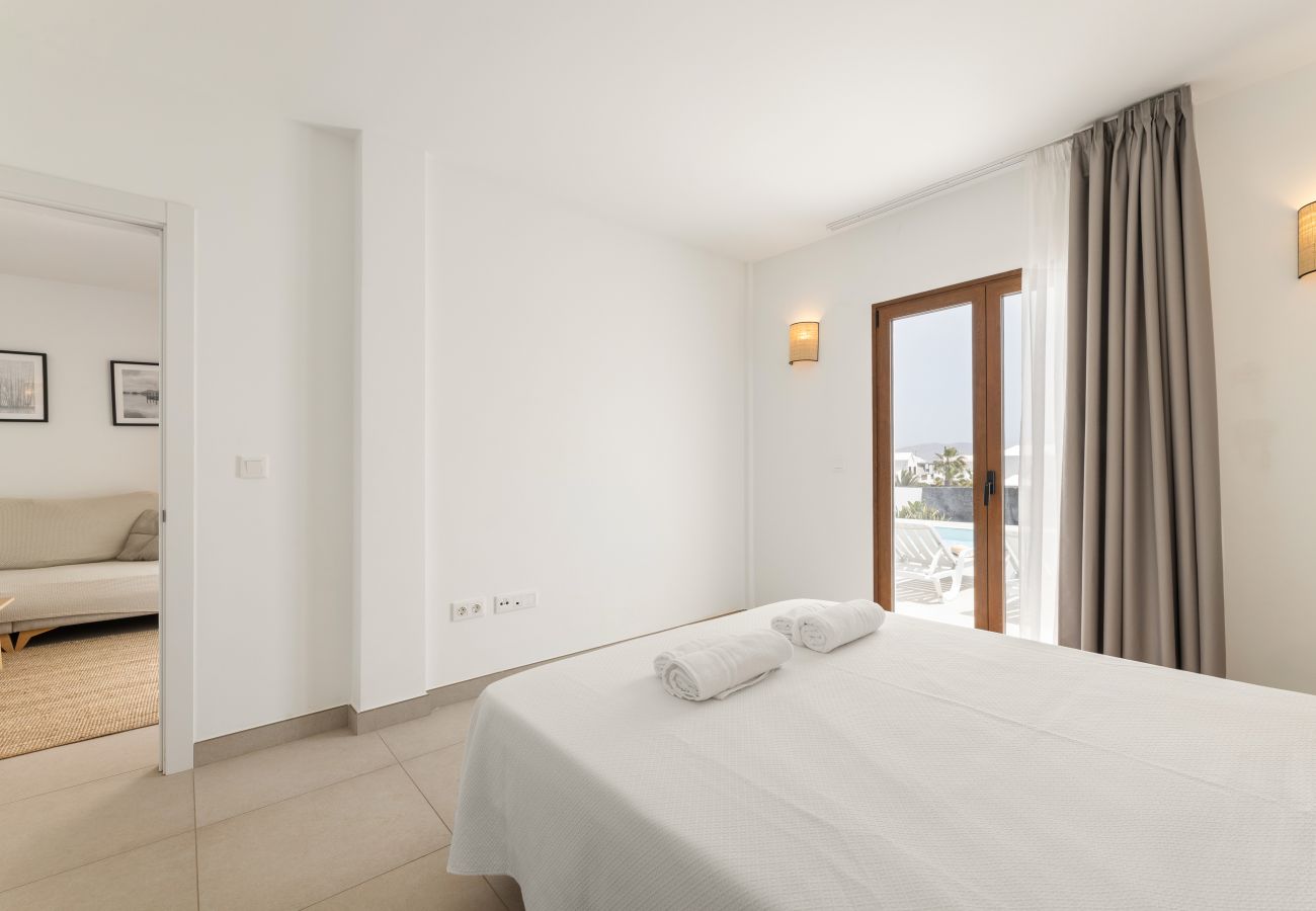 Villa in Playa Blanca - Villa Los Altos Yaiza 9A by Escape Home