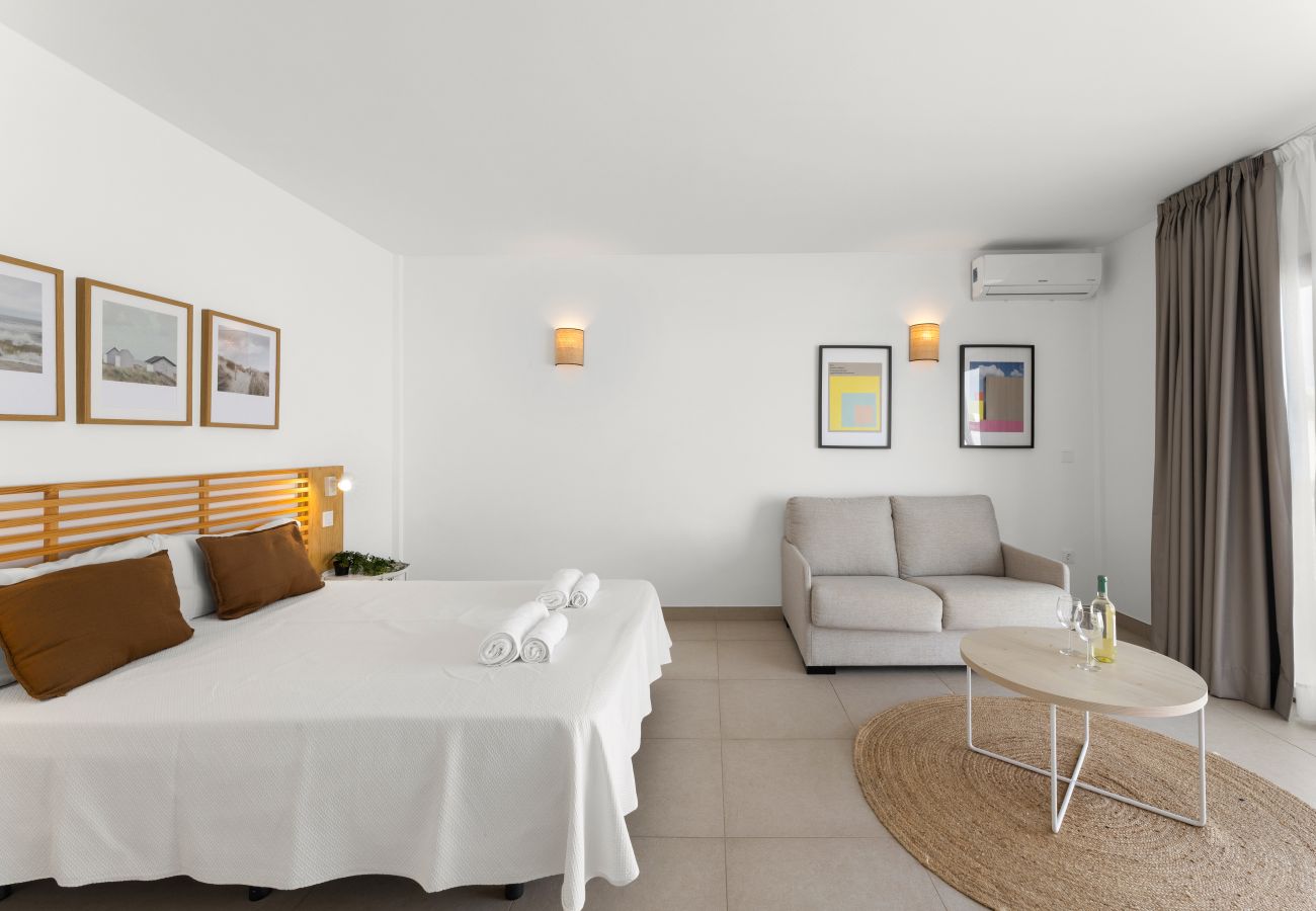 Villa in Playa Blanca - Villa Los Altos Yaiza 9A by Escape Home