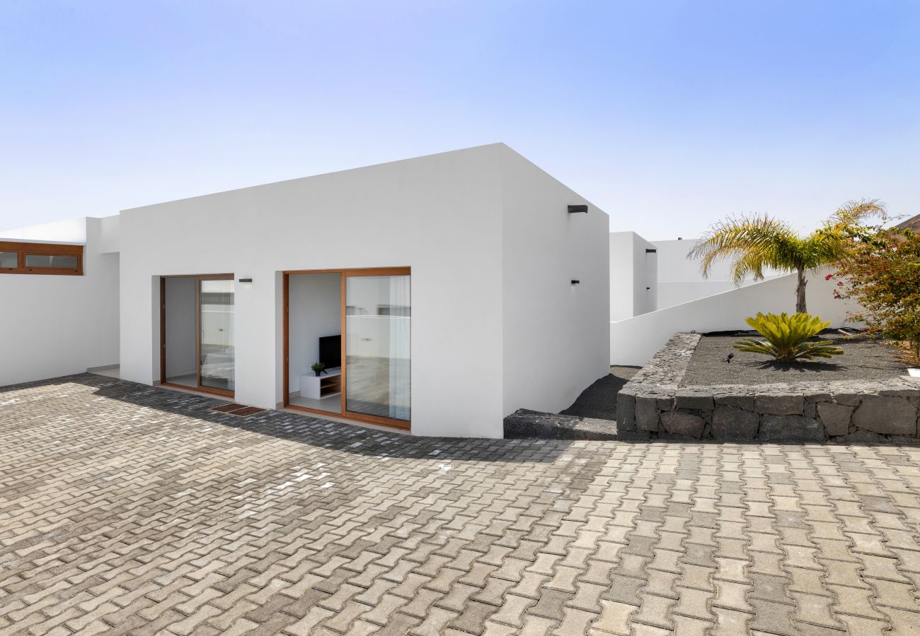 Villa in Playa Blanca - Villa Los Altos Yaiza 9A by Escape Home