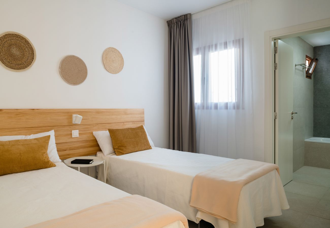 Villa in Playa Blanca - Villa Los Altos Anisa 13A by Escape Home