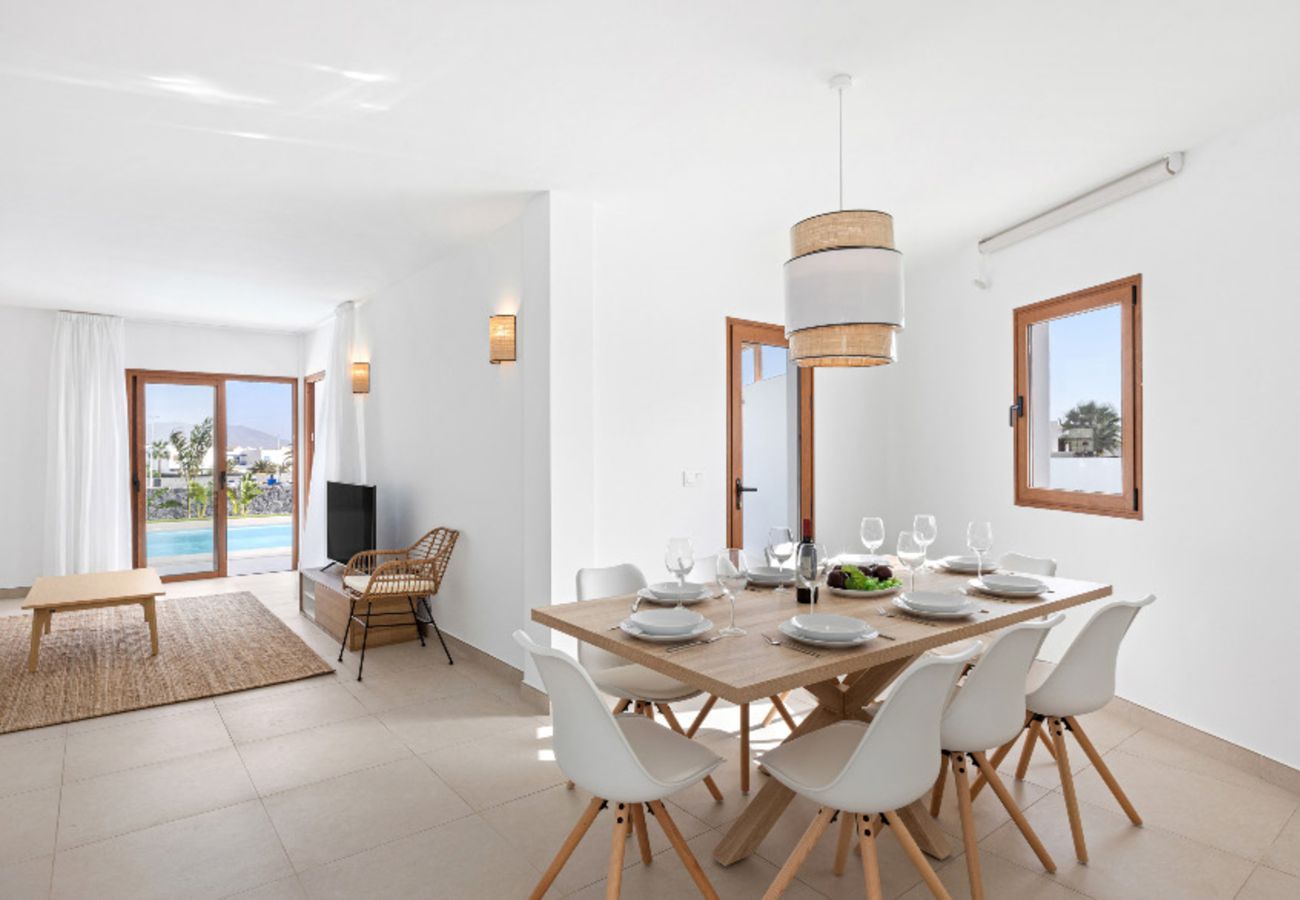 Villa in Playa Blanca - Villa Los Altos Navya 13B by Escape Home