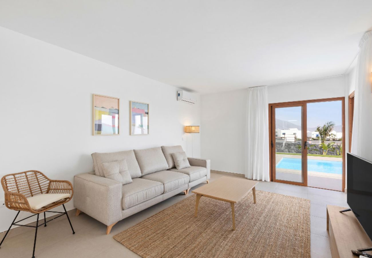 Villa in Playa Blanca - Villa Los Altos Navya 13B by Escape Home