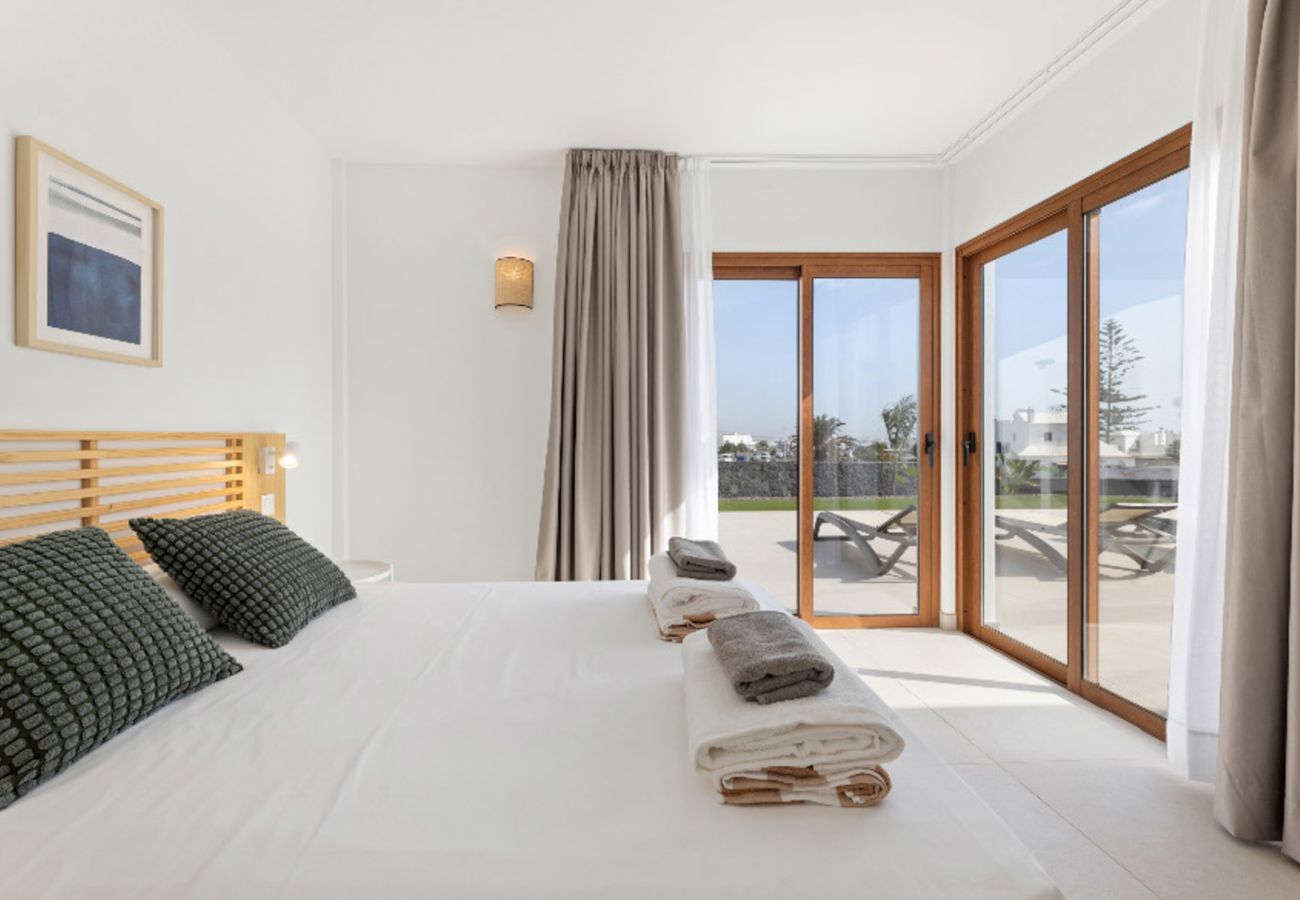 Villa in Playa Blanca - Villa Los Altos Navya 13B by Escape Home