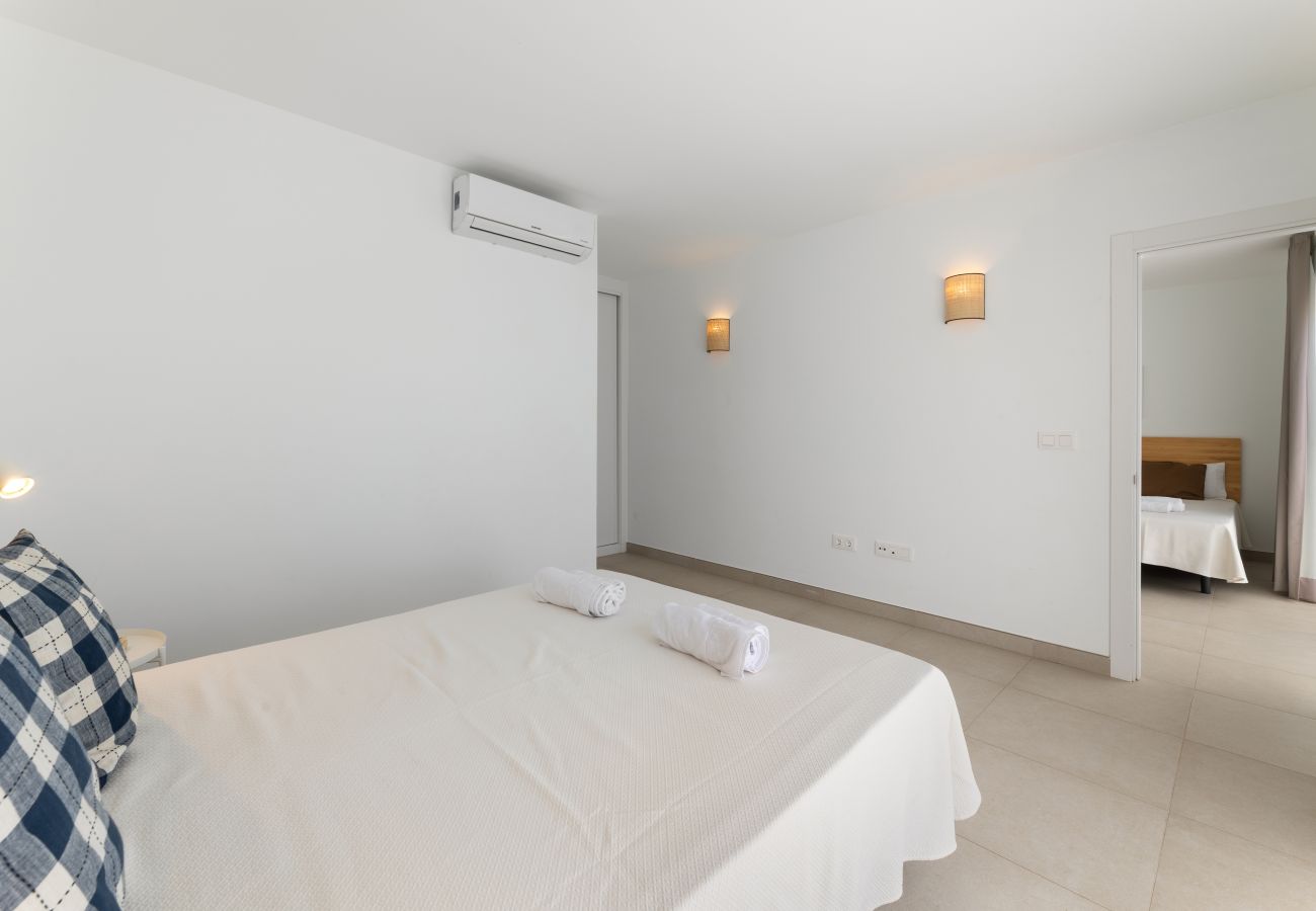 Villa in Playa Blanca - Villa Los Altos Navya 13B by Escape Home