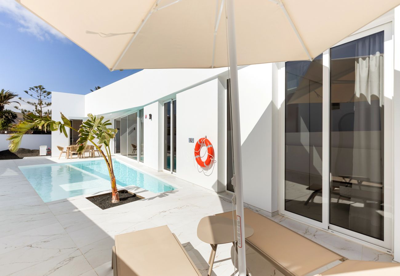 Villa in Charco del Palo - Villa Coralina by Escape Home