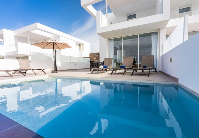 Villa in Tías - Villa Maracuya by Escape Home 