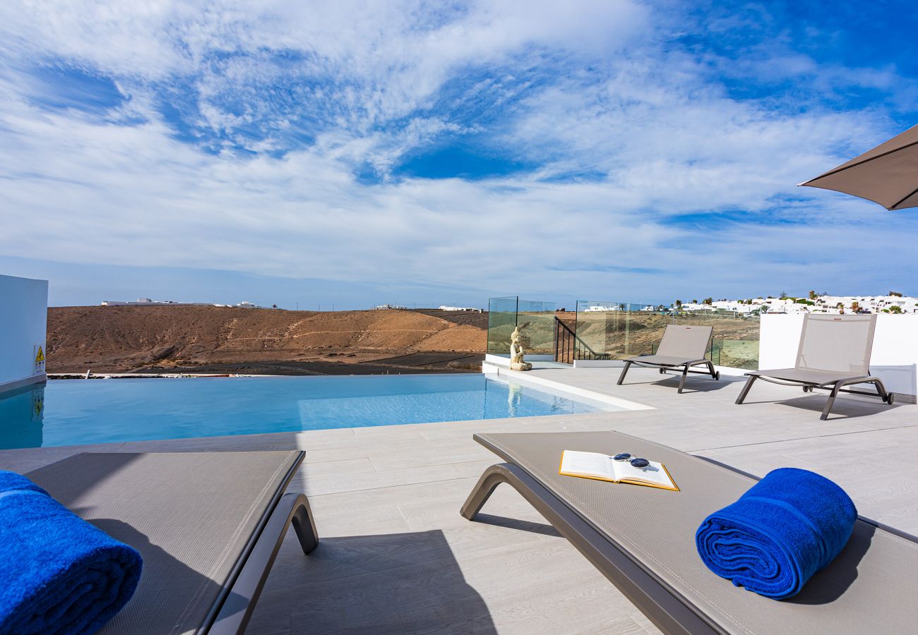 Villa in Tías - Villa Maracuya by Escape Home 