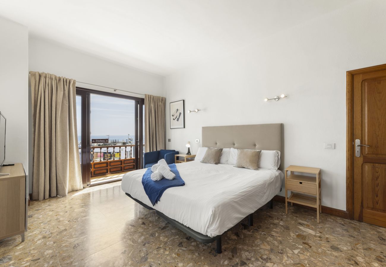 Villa in Puerto del Carmen - Villa Santa Rosa La Peñita by Escape Home