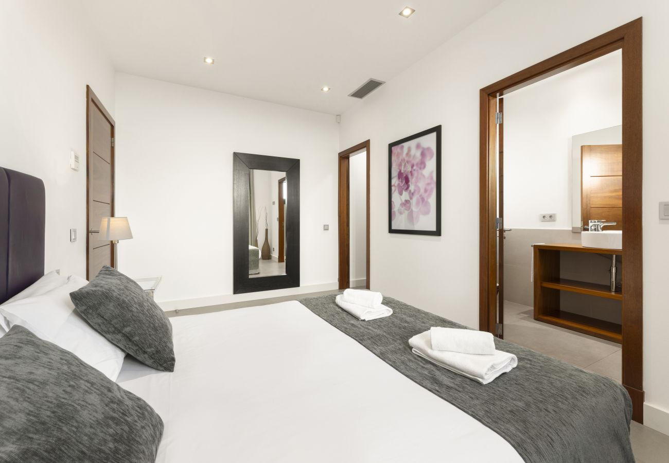 Villa in Puerto del Carmen - Casa Jimena by Escape Home