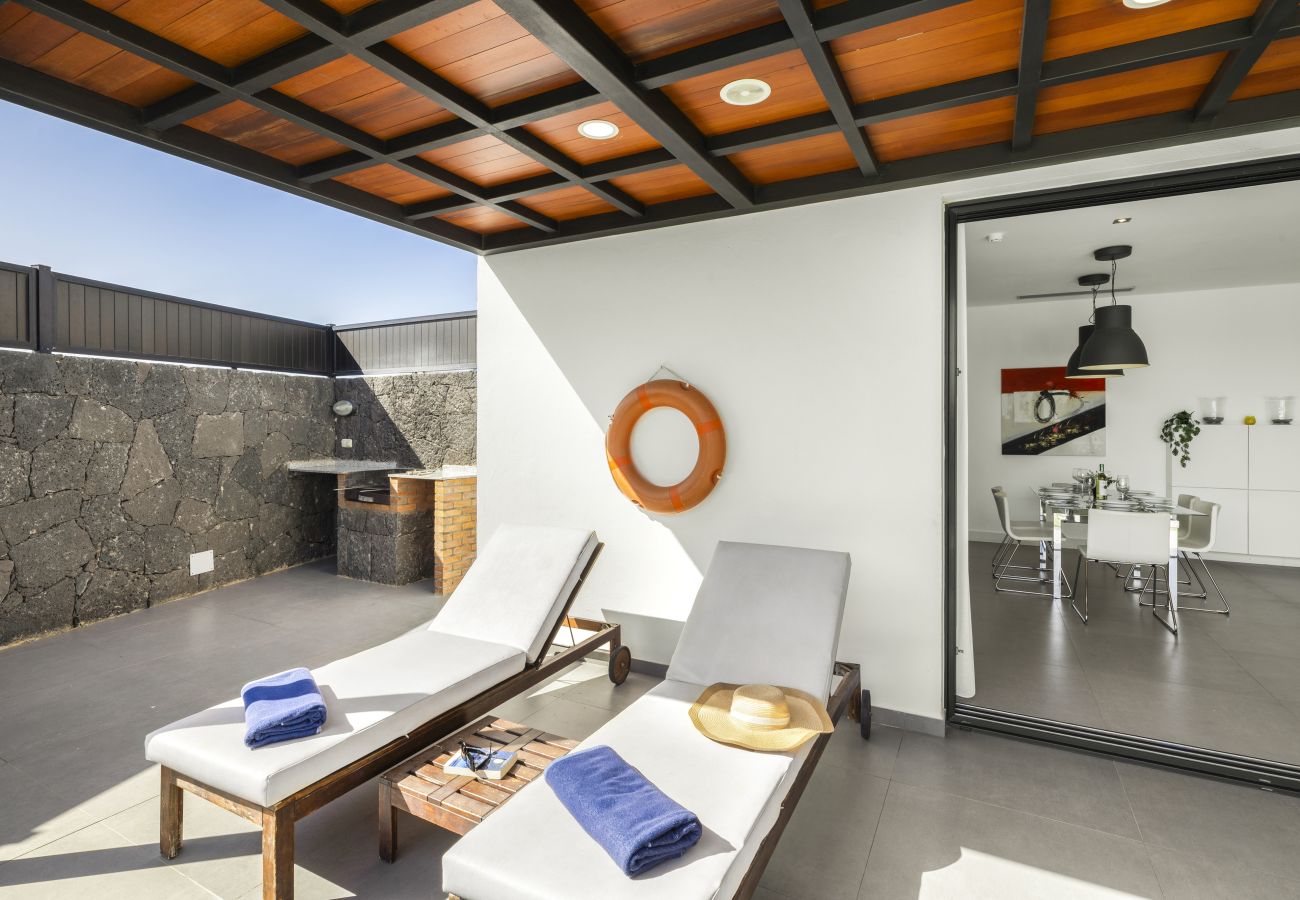 Villa in Puerto del Carmen - Casa Jimena by Escape Home