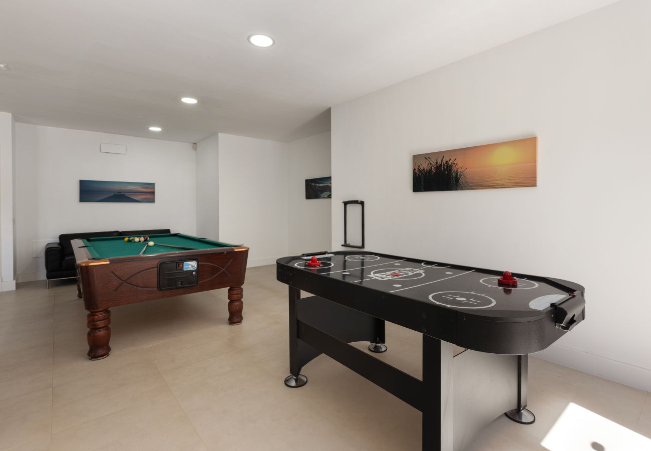 Villa in Puerto Calero - Casa Carlota by Escape Home
